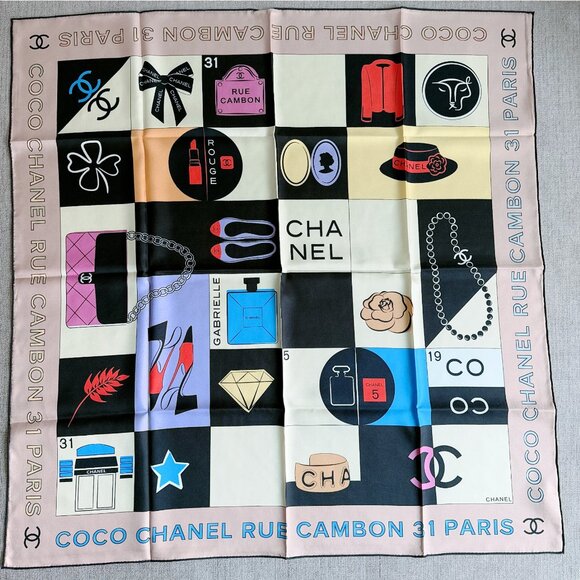Chanel silk Scarf - Picture 1 of 8